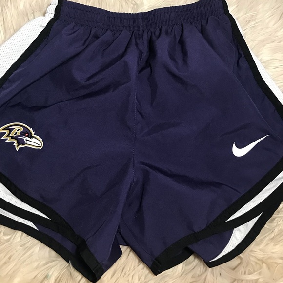 Nike running shorts - Picture 1 of 5